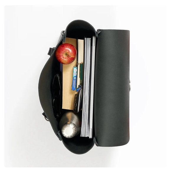 NWOT Cambridge Satchel Co. The Emily Tote - Brown Celtic Grain Leather - Picture 8 of 9